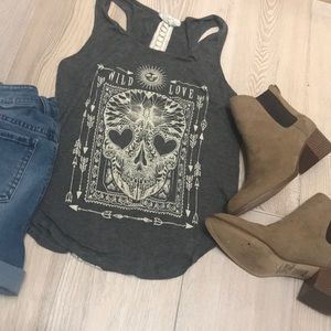 Skull tank top size small
